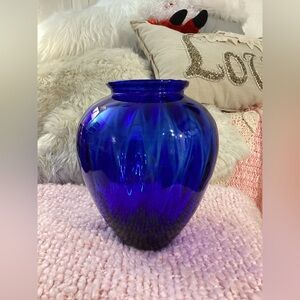 Vintage Princess House Exclusive Blue Glass Vase